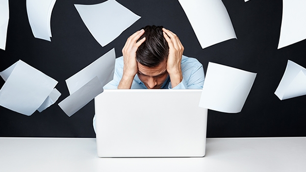 ¿Trabajo estresante? Te damos 3 trucos para mantener la calma